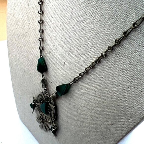 Vintage Tribal Silver Tone Necklace With Green Stone Inlay & Dangling Charms. M - Picture 7 of 10